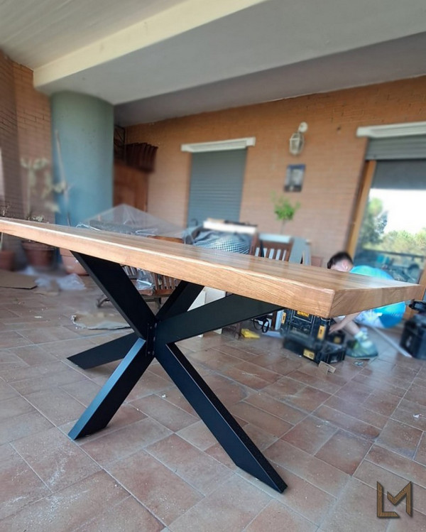 Tavolo in frassino