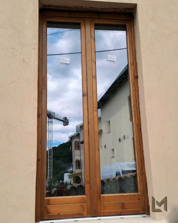 Finestre in pino lamellare